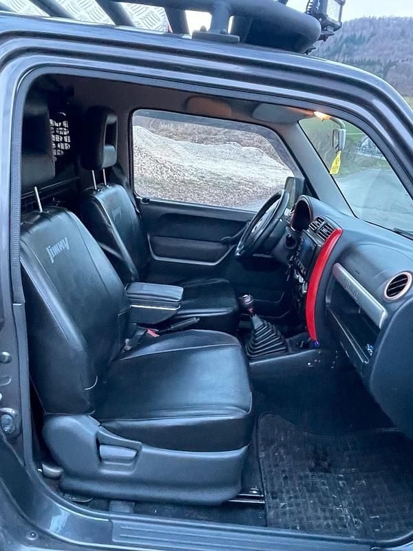 Gebraucht Suzuki Jimny 85 PS (62 kW) 2013 Grau SUV