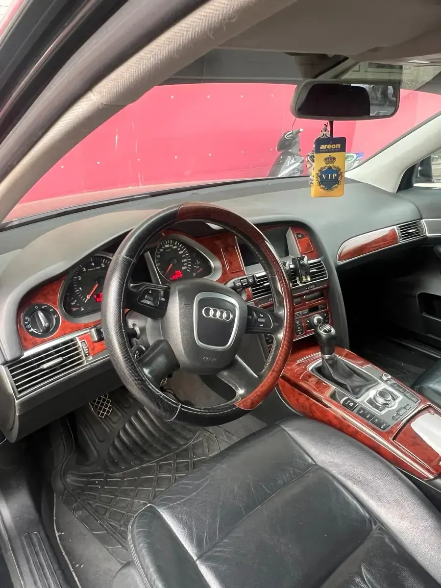 Gebraucht Audi A6 180 PS (132 kW) 2005 Schwarz Limousine