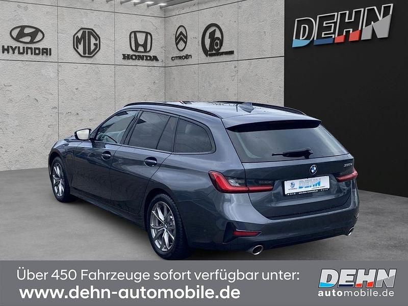 Gebraucht BMW 330e Sport Line 252 PS (185 kW) 2021 Grau Kombi