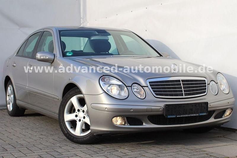 Gebraucht Mercedes E200 122 PS (89 kW) 2006 Grau Limousine
