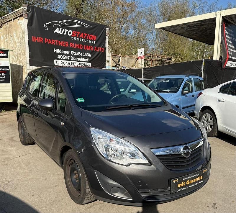 Grau Gebraucht 2011 Opel Meriva Edition Van / Kleinbus | 2.300 € (Fairer Preis) - Bild 1/4