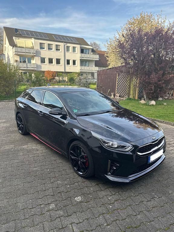 Gebraucht Kia ProCeed GT 204 PS (150 kW) 2019 Schwarz Kombi