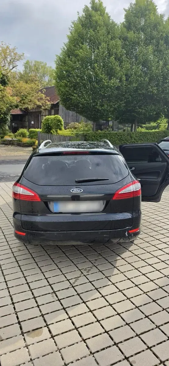 Używany Ford Mondeo Titanium 175 KM (128 kW) 2010 Czarny Kombi