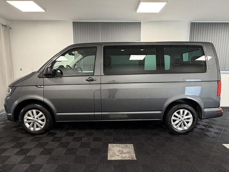 Usado VW Multivan 2017 Gris Monovolumen