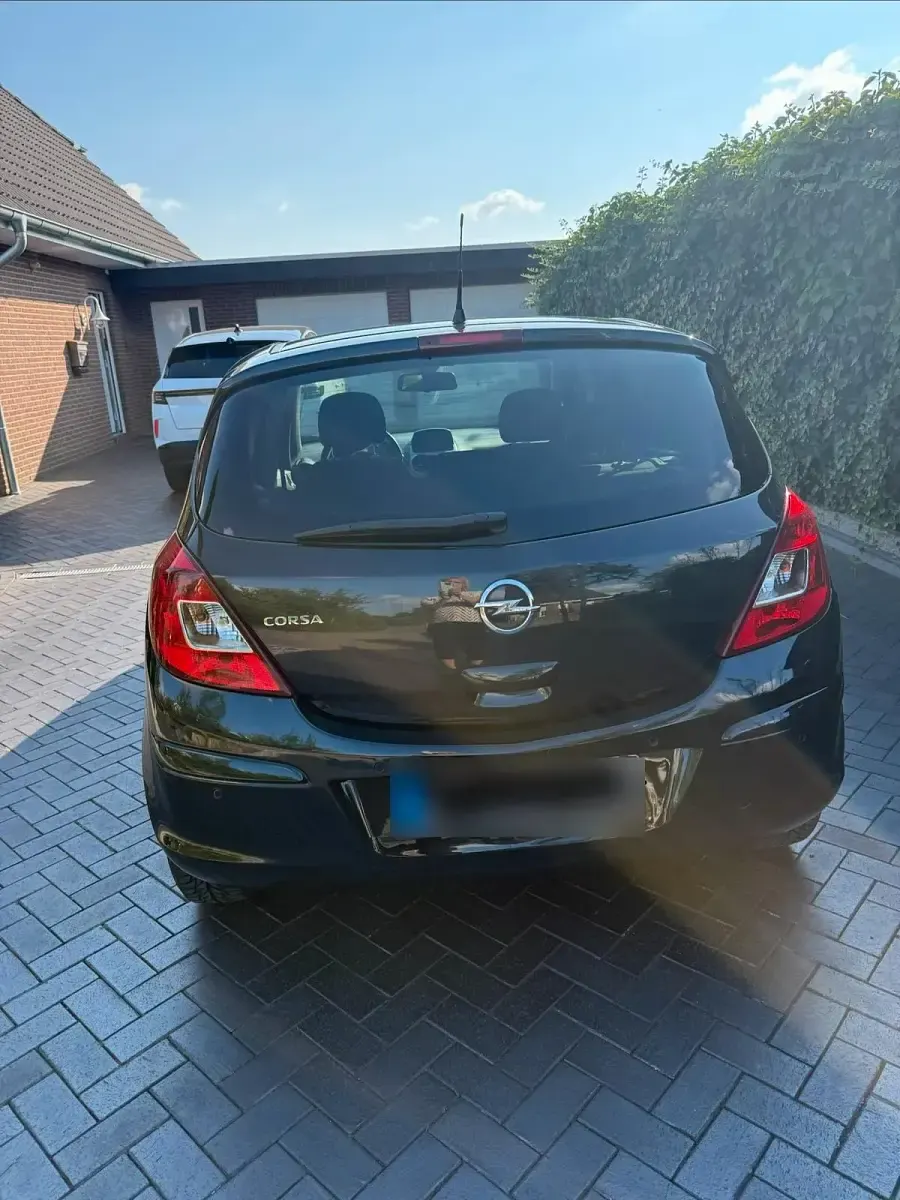 Gebraucht Opel Corsa 100 PS (73 kW) 2013 Schwarz Kleinwagen