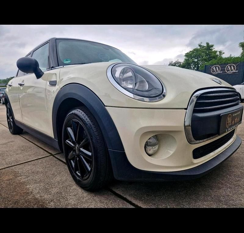 Second-hand Mini ONE 75 CP (55 kW) 2018 Bej Hatchback