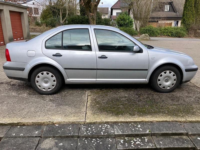 Gebraucht VW Bora 105 PS (77 kW) 2004 Silber Limousine