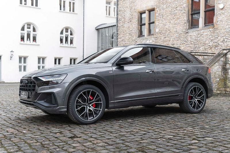 Gebraucht Audi Q8 S-Line 286 PS (210 kW) 2019 Grau SUV