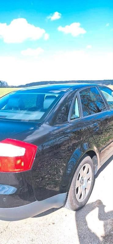 Second-hand Audi A4 130 CP (95 kW) 2001 Negru Berlinǎ