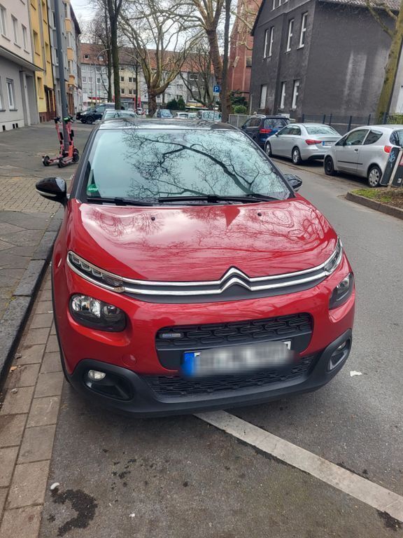 Rot Gebraucht 2017 Citroën C3 PureTech Kleinwagen | 7.700 € (Fairer Preis) - Bild 1/2