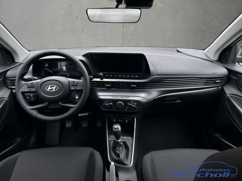 Neu Hyundai Bayon Select 101 PS (74 kW) 2025 Schwarz SUV