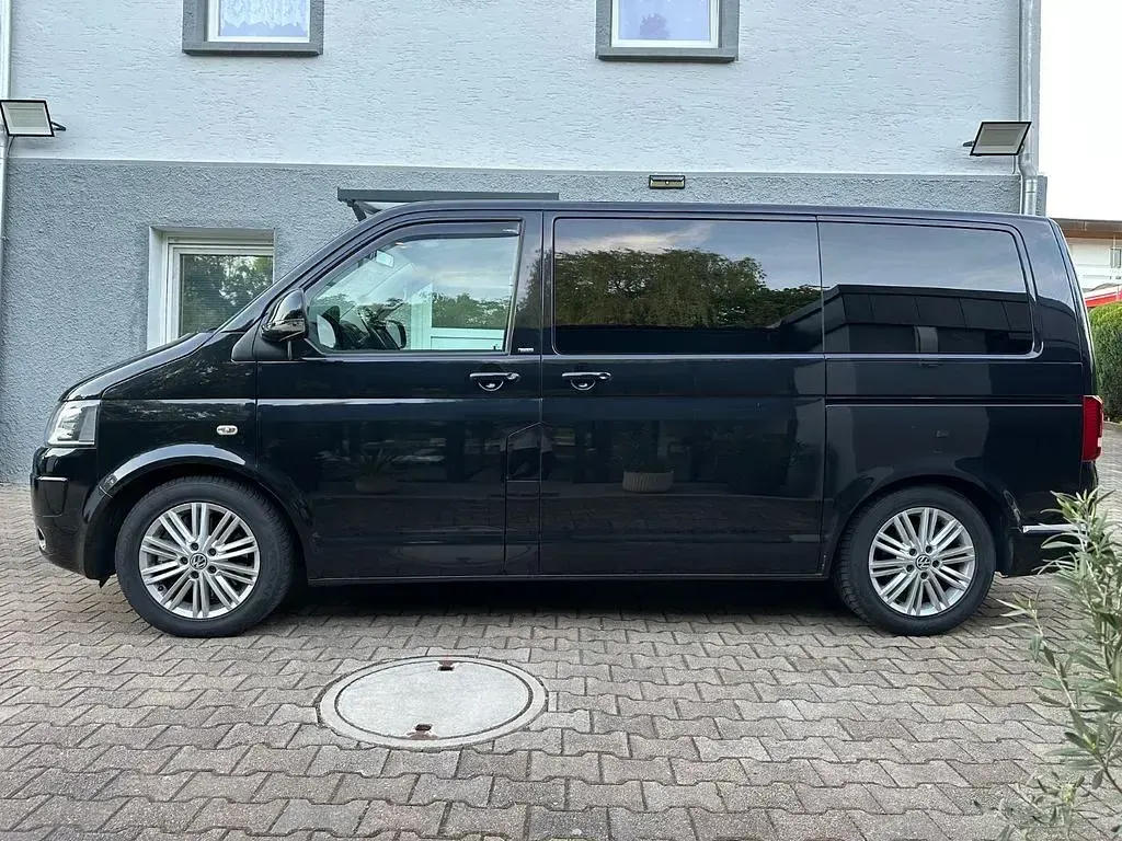 Gebraucht VW Multivan Cup 179 PS (131 kW) 2014 Schwarz Van / Kleinbus