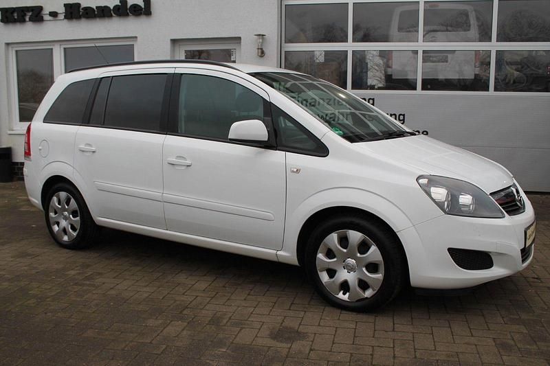 Gebraucht Opel Zafira Family 120 PS (88 kW) 2014 Weiß Van / Kleinbus