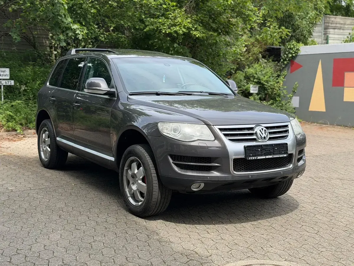 Gebraucht VW Touareg 239 PS (175 kW) 2008 Grau SUV