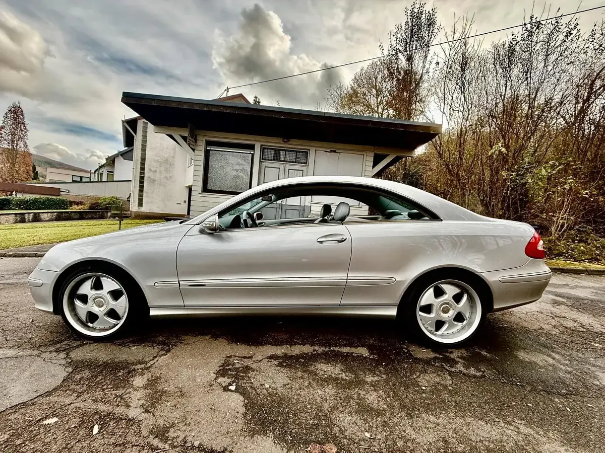 Gebraucht Mercedes CLK200 Avantgarde 163 PS (119 kW) 2002 Silber Coupé