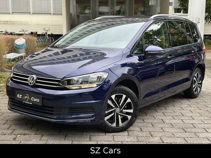 Blau Gebraucht 2020 VW Touran United Van / Kleinbus | 26.900 € (Guter Preis) - Bild 1/4