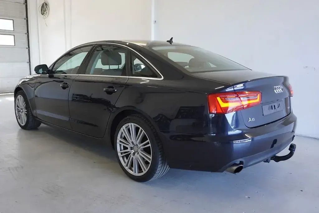 Gebraucht Audi A6 204 PS (150 kW) 2011 Blau Limousine