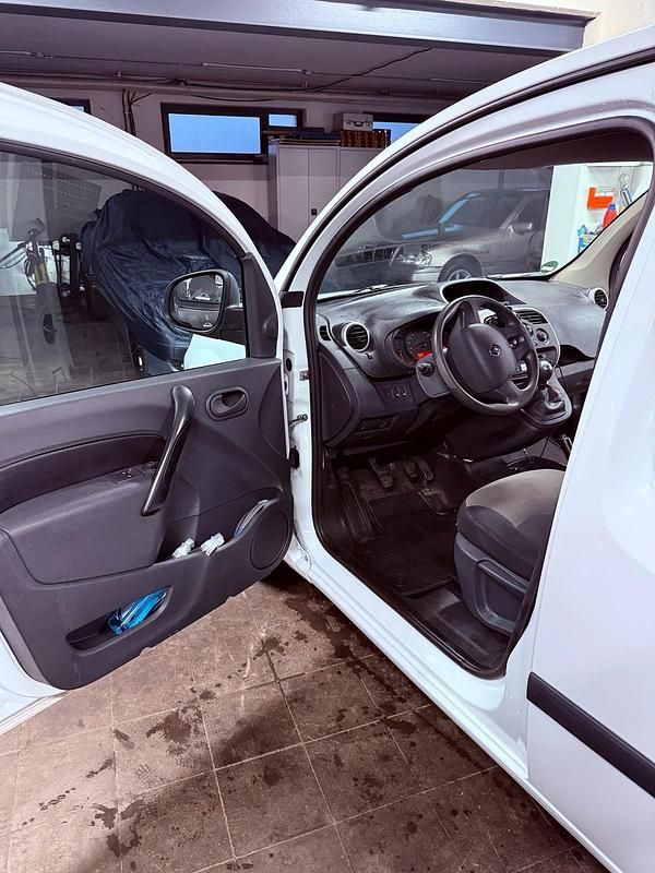 Gebraucht Renault Kangoo 114 PS (83 kW) 2019 Weiß Van / Kleinbus