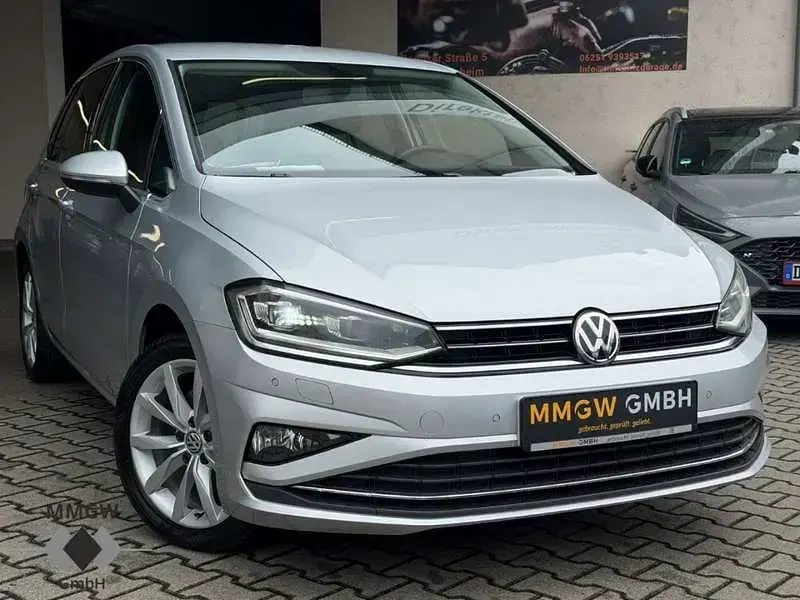 Gebraucht VW Golf Sportsvan Highline 131 PS (96 kW) 2019 Reflexsilber Van / Kleinbus