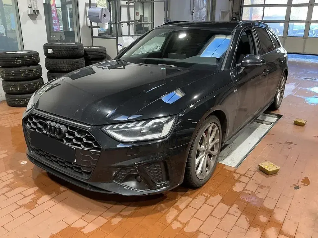 Gebraucht Audi A4 Competition 204 PS (150 kW) 2022 Mythosschwarz Kombi