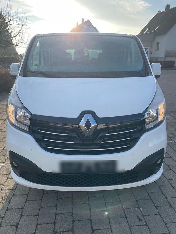 Gebraucht Renault Trafic 121 PS (88 kW) 2019 Weiß Van / Kleinbus