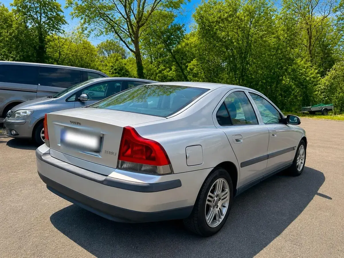 Gebraucht Volvo S60 140 PS (102 kW) 2002 Silber Limousine