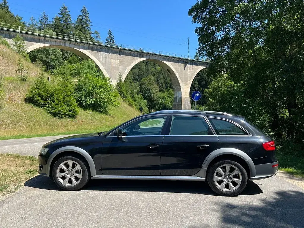 Gebraucht Audi A4 Allroad Sport 177 PS (130 kW) 2012 Schwarz Kombi