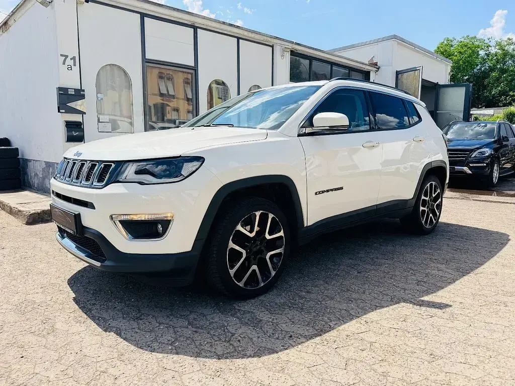 Gebraucht Jeep Compass Limited 120 PS (88 kW) 2018 Weiß SUV