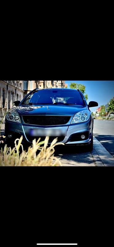 Grau Gebraucht 2024 Opel Vectra Kombi | 2.800 € - Bild 1/4