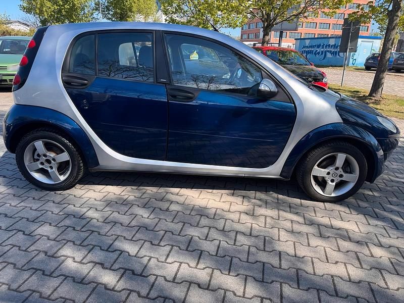 Second-hand Smart ForFour 2004 Albastru Hatchback