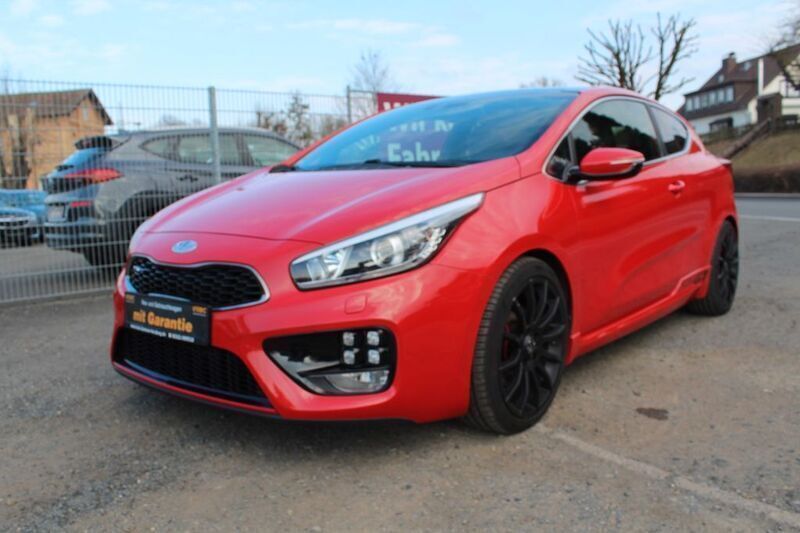 Rot Gebraucht 2013 Kia ProCeed GT-Track Kleinwagen | 9.499 € (Fairer Preis) - Bild 1/4
