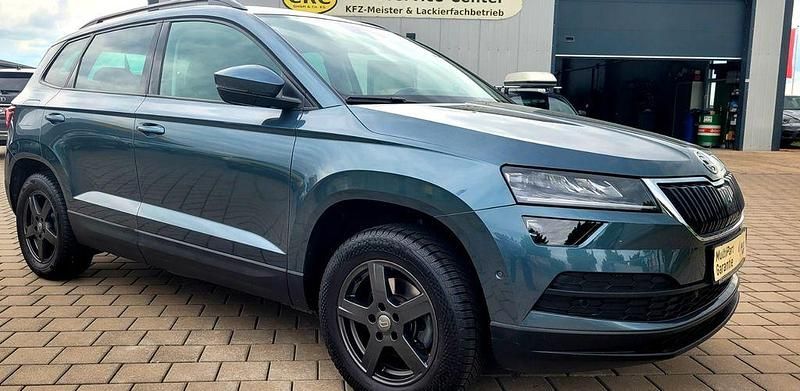 Quarzgrau metallic Gebraucht 2018 Skoda Karoq Style SUV | 19.950 € (Guter Preis) - Bild 1/4