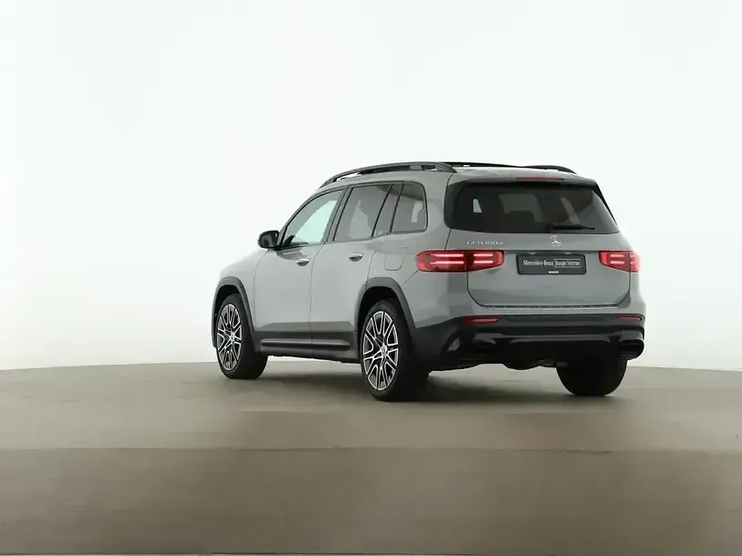 Gebraucht Mercedes GLB180 AMG 116 PS (85 kW) 2025 Grau SUV