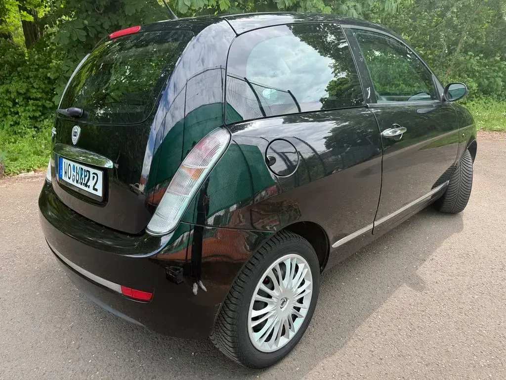 Usata Lancia Ypsilon 77 CV (56 kW) 2007 Nero Utilitaria