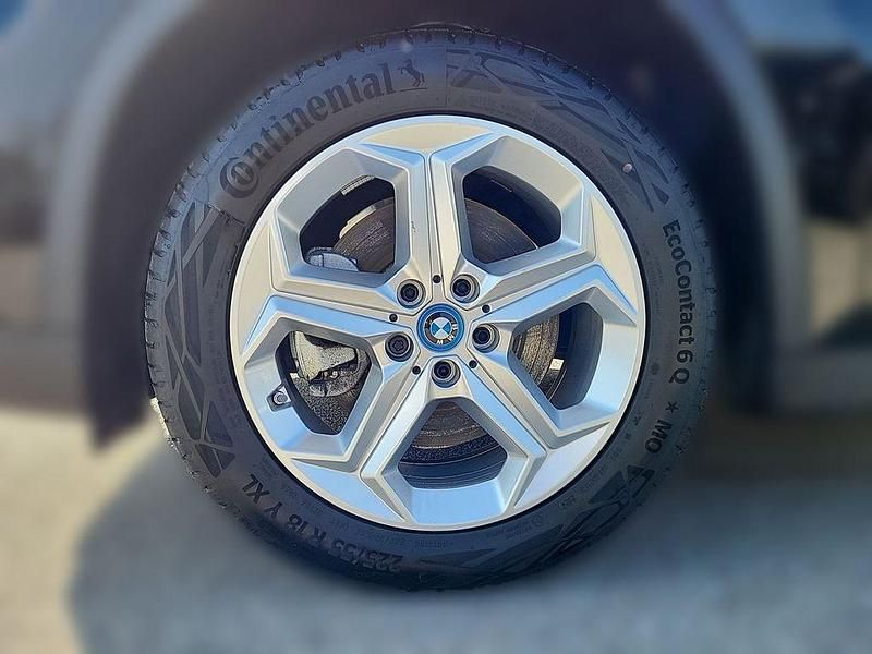 Gebraucht BMW iX1 313 kW (426 PS) 2024 Schwarz uni SUV