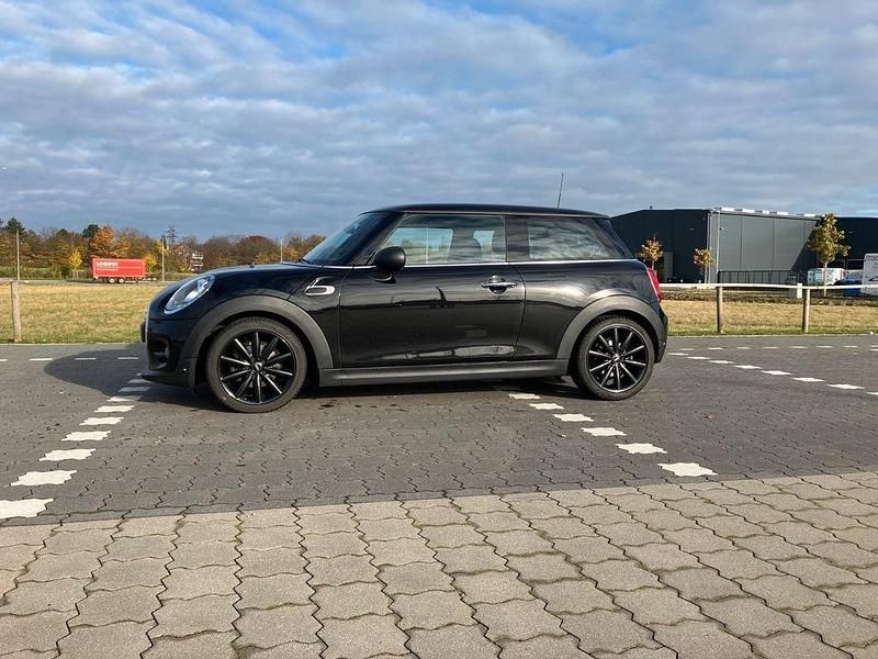 Schwarz Gebraucht 2017 Mini ONE Kleinwagen | 9.900 € (Guter Preis) - Bild 1/4