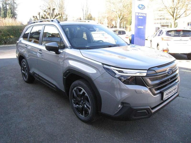Gebraucht Subaru Forester Exclusive+ 136 PS (100 kW) 2025 River rock pearl SUV