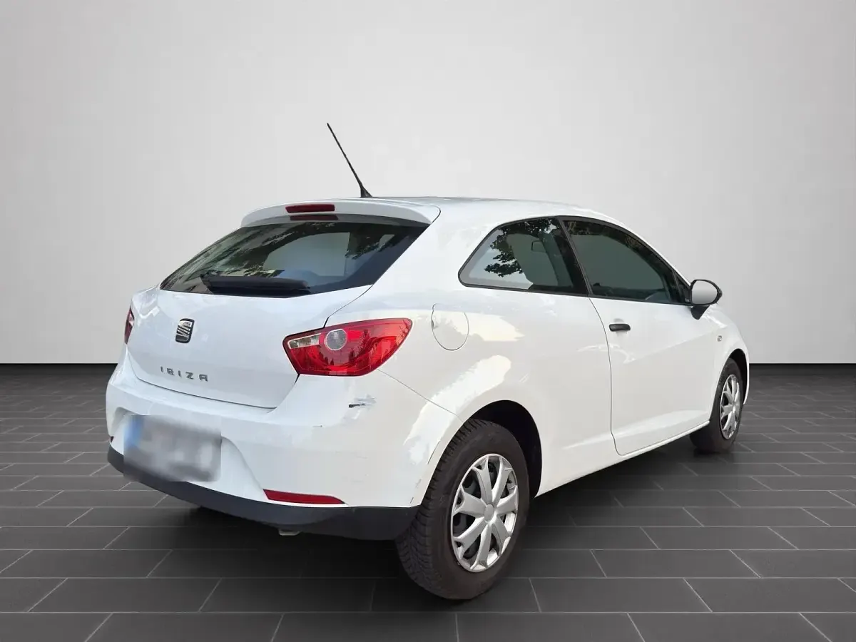 Gebraucht Seat Ibiza 60 PS (44 kW) 2011 Weiß Kleinwagen