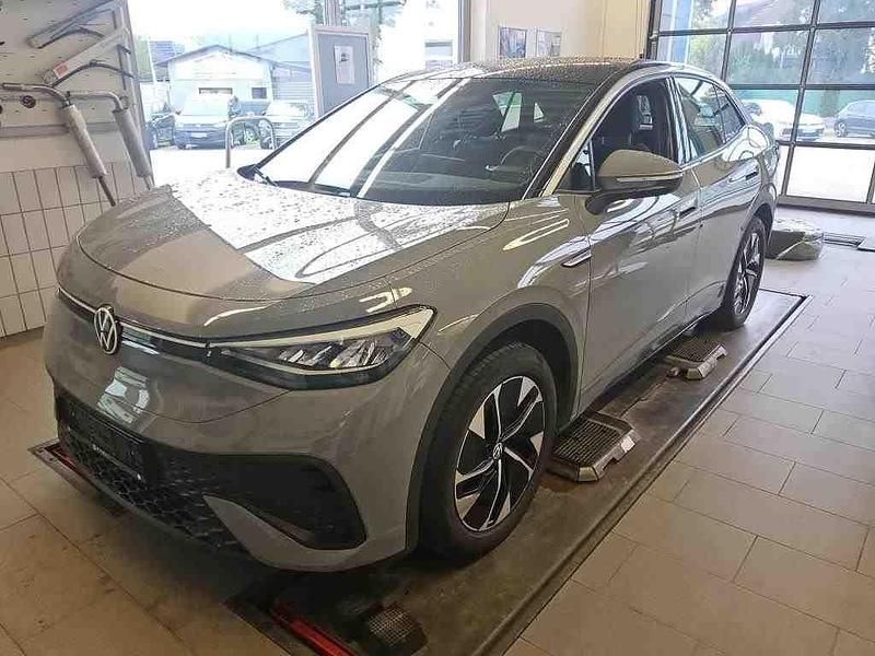 Grau Gebraucht 2022 VW ID.5 Pro SUV | 22.290 € (Guter Preis) - Bild 1/4