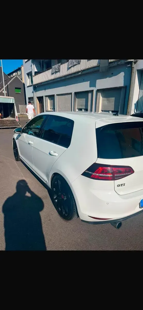 Gebraucht VW Golf VII GTI 220 PS (161 kW) 2015 Weiß Limousine