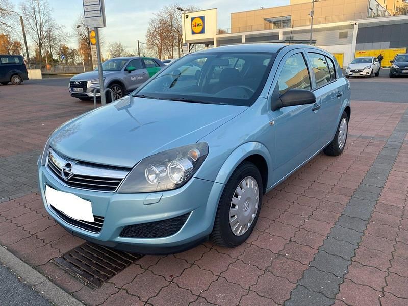 Blau Gebraucht 2009 Opel Astra Limousine | 1.350 € (Superpreis) - Bild 1/4