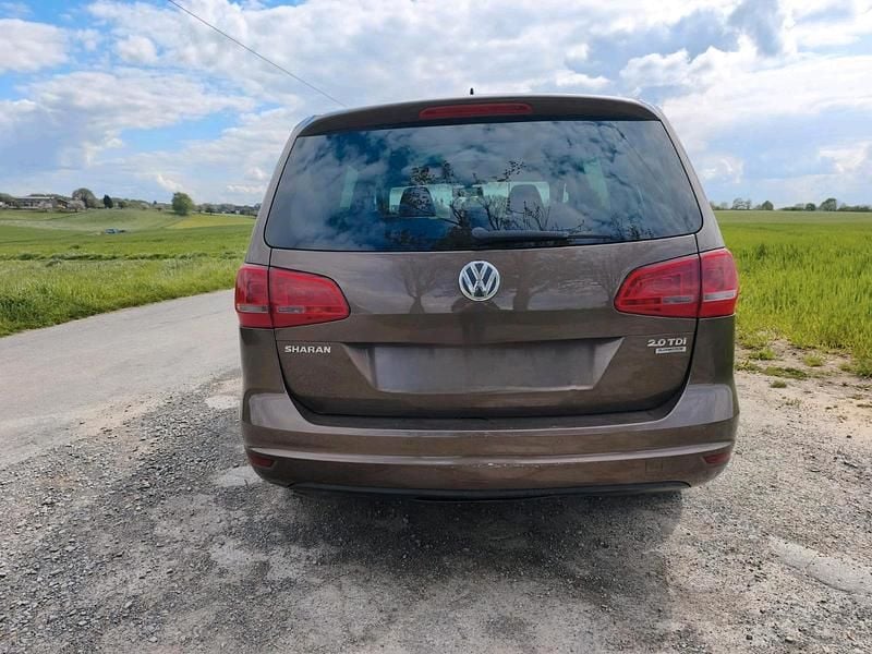 Gebraucht VW Sharan Trendline 140 PS (102 kW) 2012 Braun Van / Kleinbus