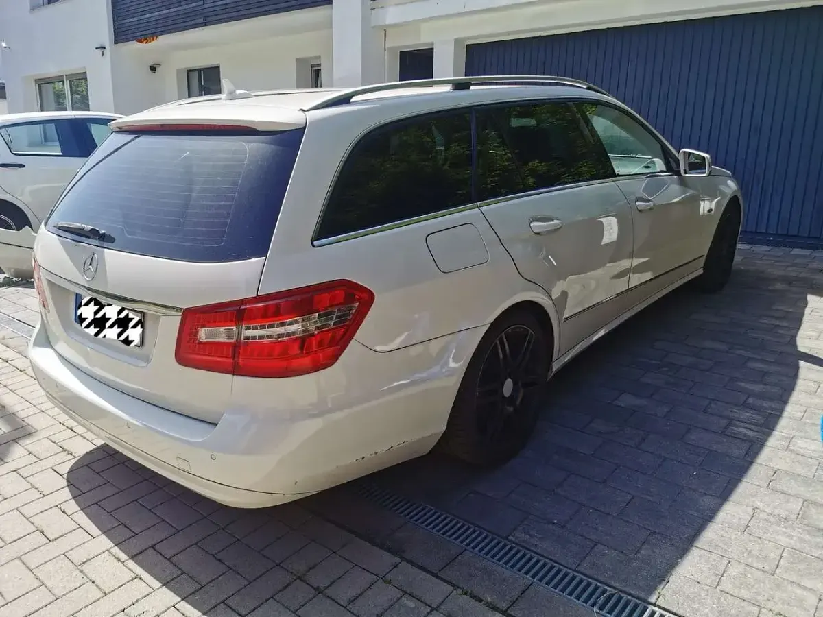 Gebraucht Mercedes E200 Avantgarde 136 PS (100 kW) 2011 Kombi