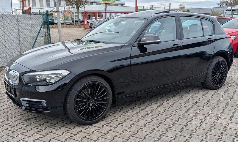 Gebraucht BMW 116 Urban Line 116 PS (85 kW) 2015 Schwarz Kleinwagen