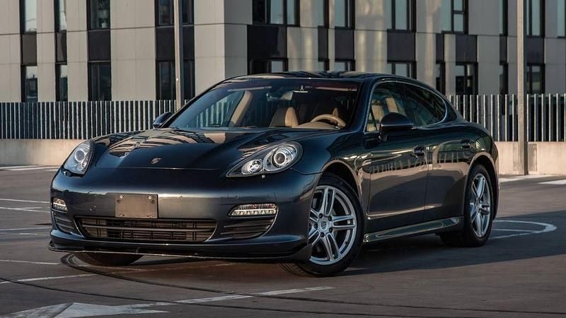 Gebraucht Porsche Panamera 4S 400 PS (294 kW) 2010 Blau Limousine
