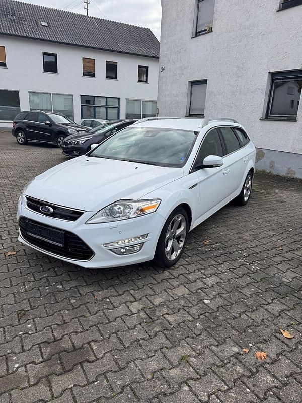 Weiß Gebraucht 2012 Ford Mondeo Titanium Kombi | 4.490 € (Fairer Preis) - Bild 1/4