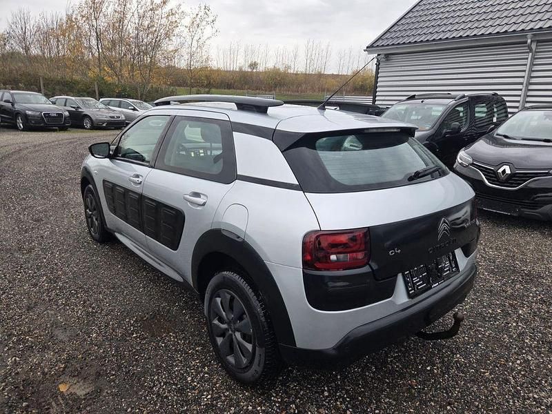 Gebraucht Citroën C4 Cactus Feel 99 PS (72 kW) 2018 Grau Kleinwagen