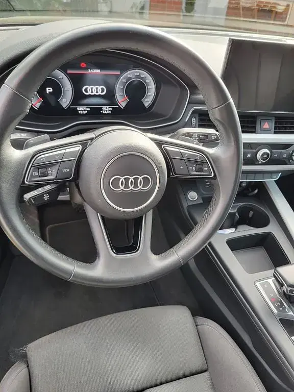 Gebraucht Audi A4 S-Line 163 PS (119 kW) 2021 Schwarz Kombi