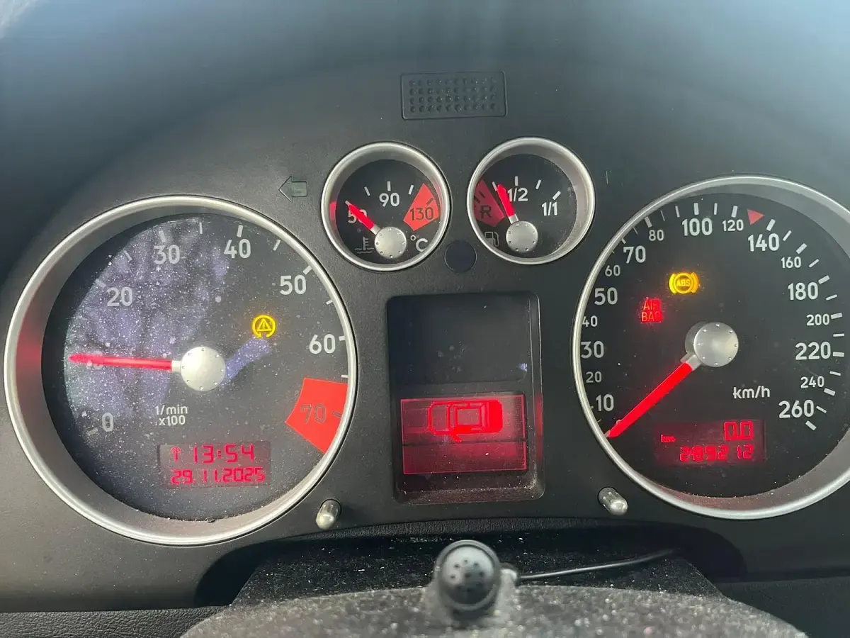 Second-hand Audi TT 180 CP (132 kW) 1999 Negru Coupe