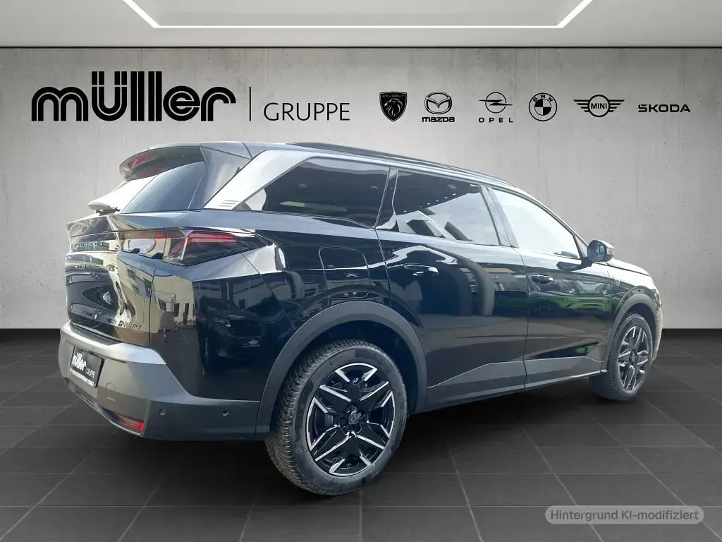Neu Peugeot 5008 GT 136 PS (100 kW) 2025 Schwarz SUV